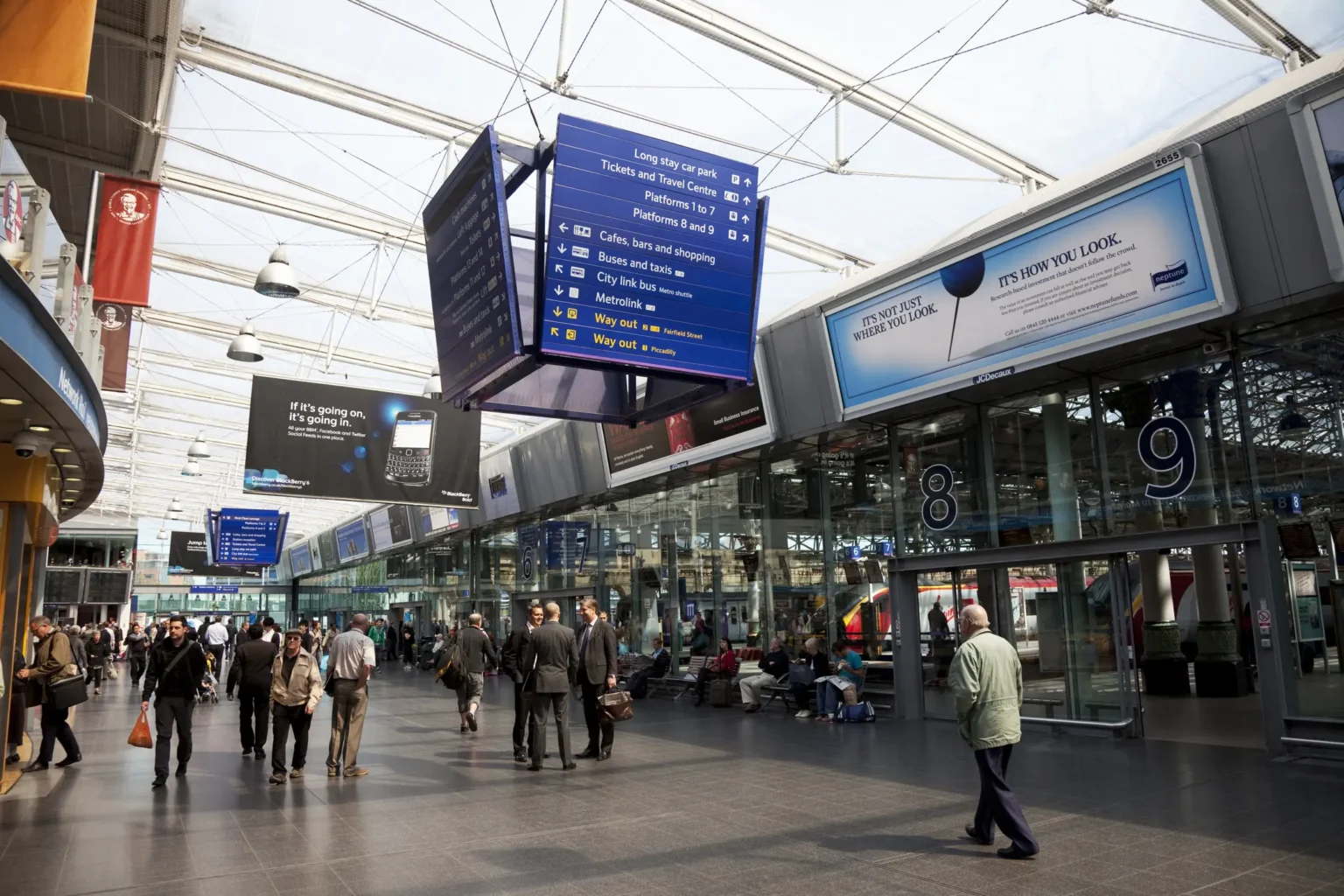 Manchester Piccadilly station